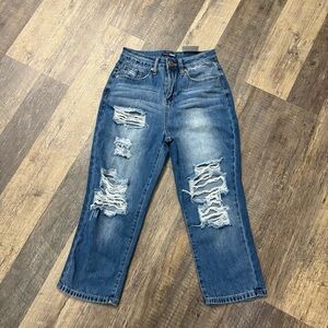 Fashion nova size 3 capri style distressed jeans